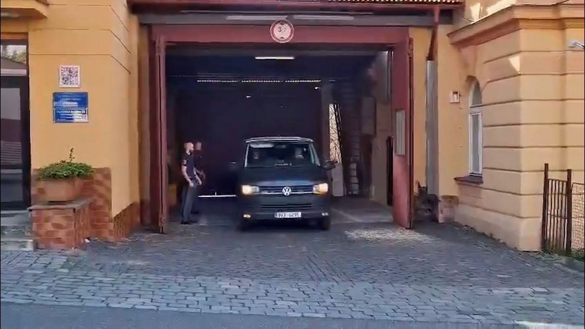 Deutsche Rechtsextremistin Liebichová aus Tschechien nach Deutschland überstellt