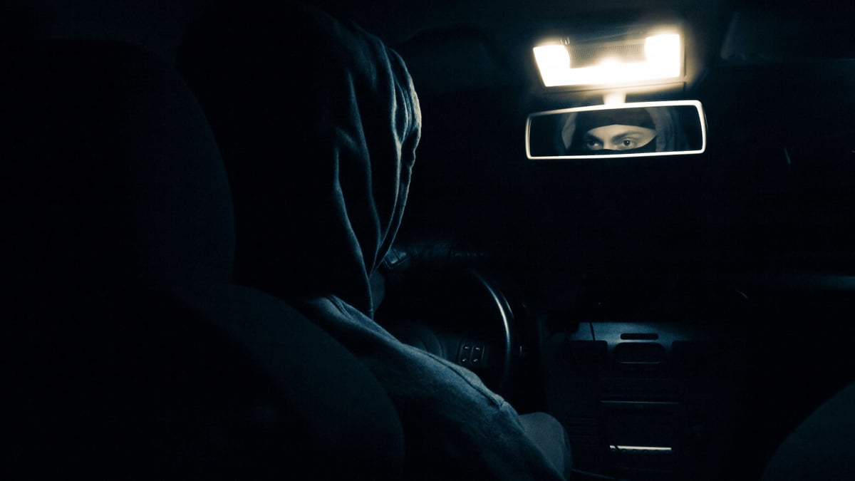 Zwei 17-jährige Franzosen für 14 Autogaragen-Einbrüche in der Schweiz verantwortlich
