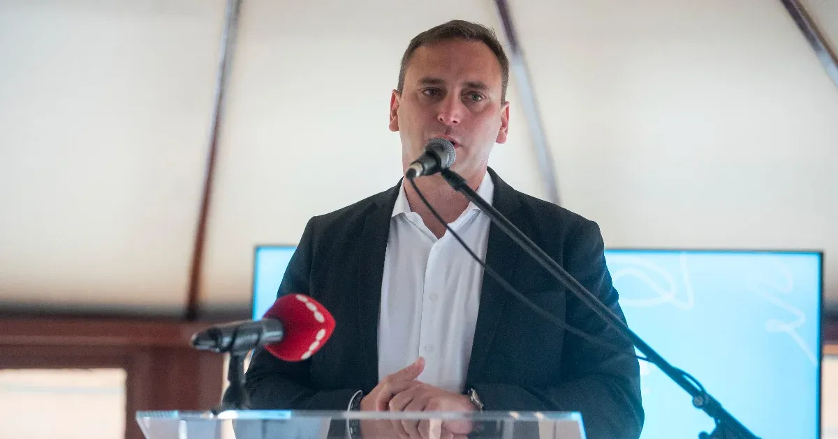 Őrizetbe vettek hat politikust és két üzletembert a fővárosi korrupciós eljárásban