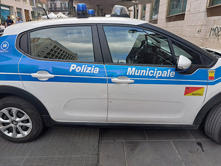 Napoli, sequestri per abusivismo a Soccavo e Pianura: un arresto per droga