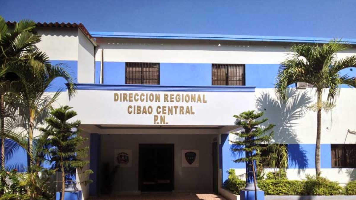 Policía busca a dos fugitivos por homicidios en Santiago, República Dominicana