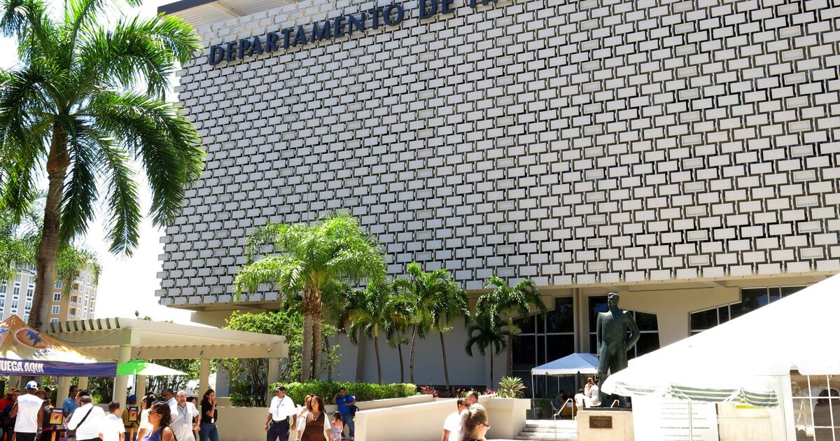 Empleado de Hacienda y empresario se declaran culpables de fraude contributivo de $665,693 en Puerto Rico
