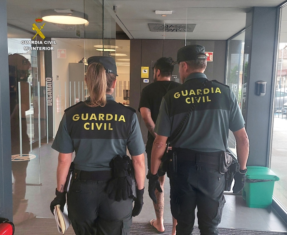 Detenido en Tui un fugitivo reclamado por Interpol por homicidio doloso