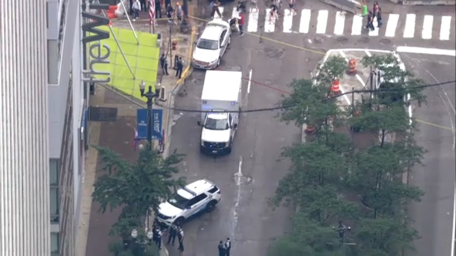 Two men stabbed on State Street in Chicago Loop after unwanted contact incident