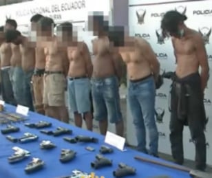 Operativo Apolo en Guayaquil y Durán: 11 detenidos, 15 armas y 20 motos retenidas