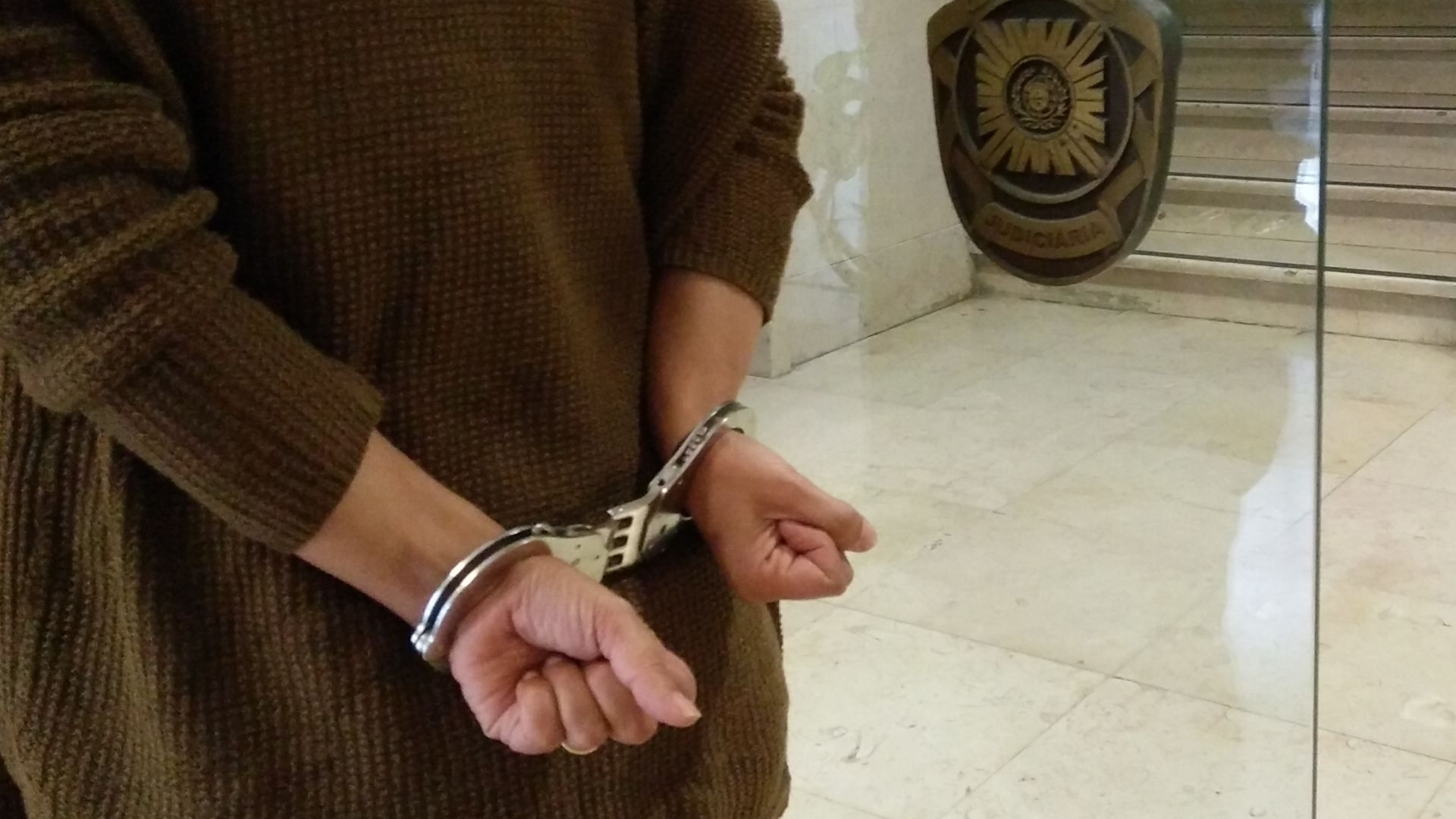 Homem de 46 anos em prisão preventiva por abusos sexuais a filha e enteada em Castro Verde
