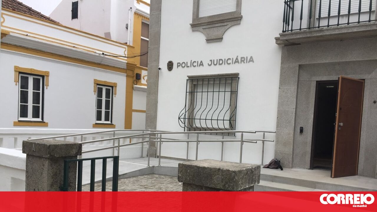 Homem de 54 anos detido em Évora por abusar sexualmente da filha menor e a engravidar
