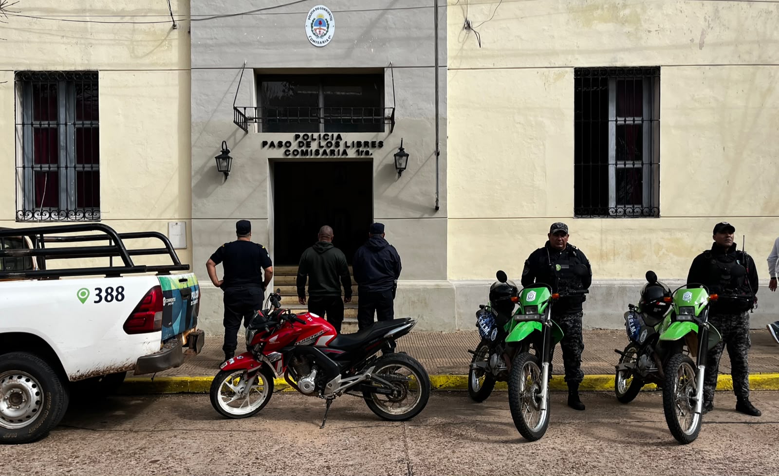 Policía de Paso de los Libres recupera moto con pedido de secuestro de Buenos Aires
