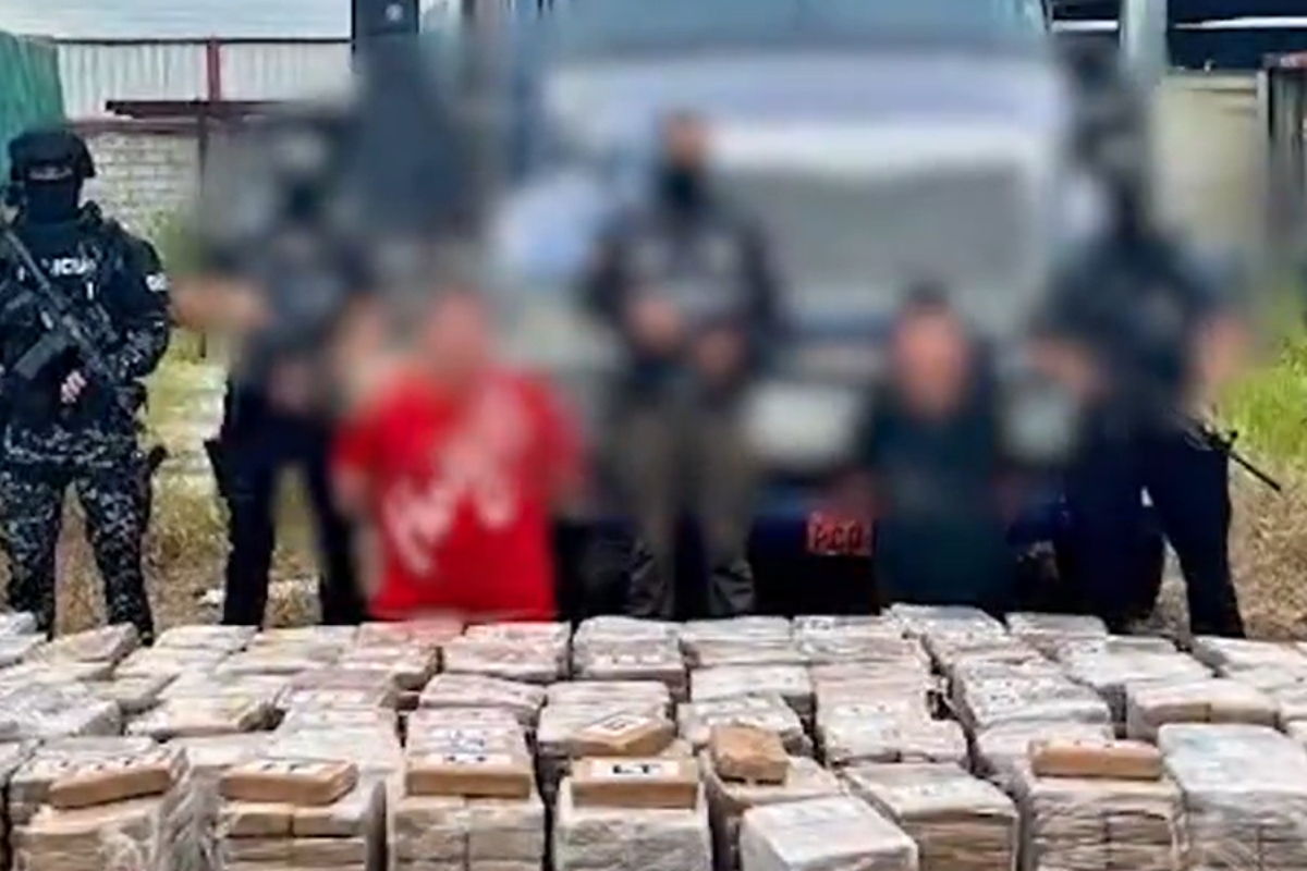 Policía incauta 1,5 toneladas de cocaína en Samborondón: dos detenidos
