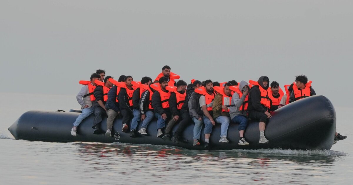 Desarticulan red hispano-argelina de tráfico de personas en el Mediterráneo