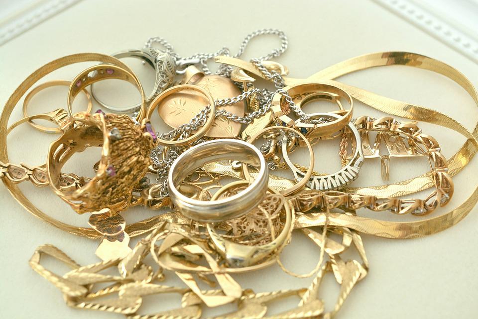 Paphos hotel employee held over stolen gold ornaments