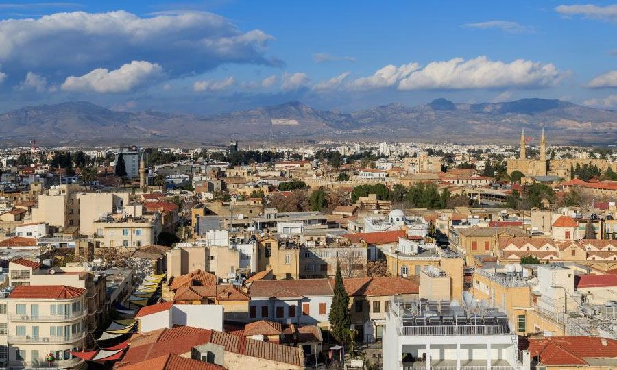 Έκδοση Λιθουανής κτηματομεσίτριας στην Κύπρο για σφετερισμό ε/κ περιουσιών