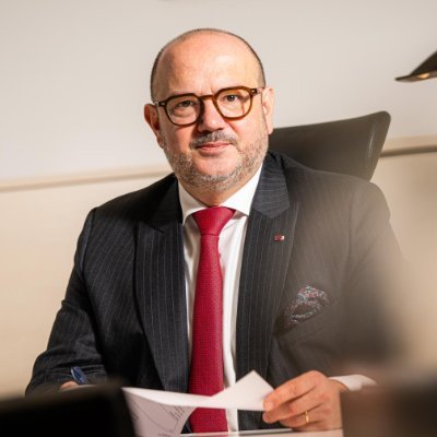 Atac cu armă automată asupra unei secții de poliție din Anderlecht, Belgia