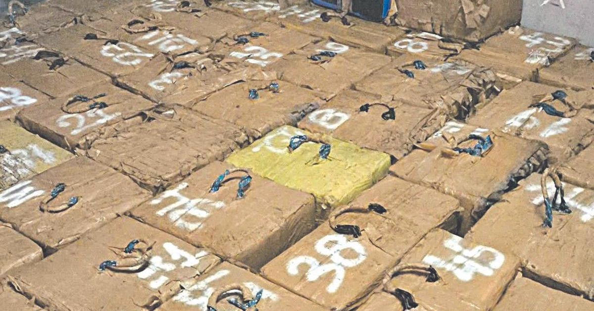 Operación antidroga en A Pobra do Caramiñal: 1.500 kilos de cocaína y cuatro detenidos