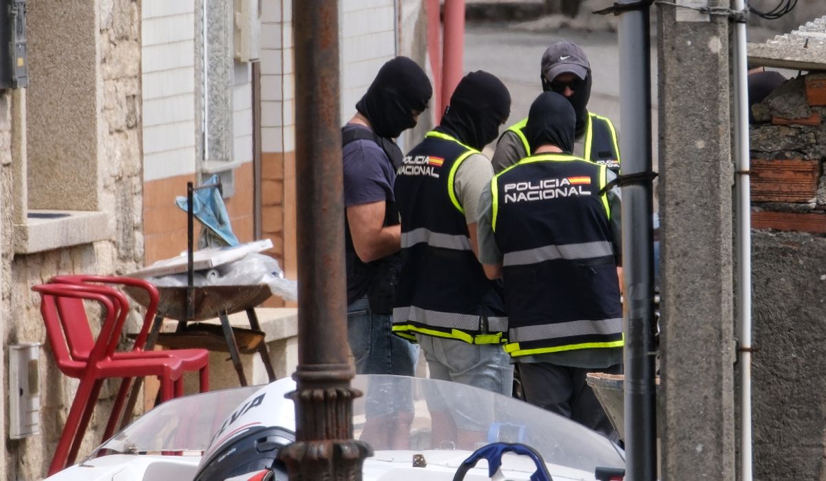 Incautados 1.500 kilos de cocaína en A Pobra do Caramiñal: tres detenidos por GRECO