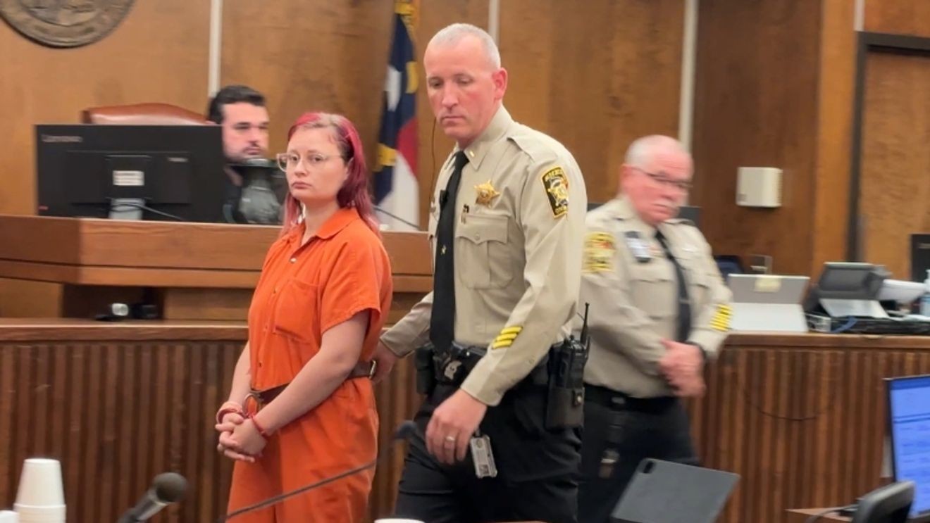Jacksonville mother charged with manslaughter after toddler found drowned
