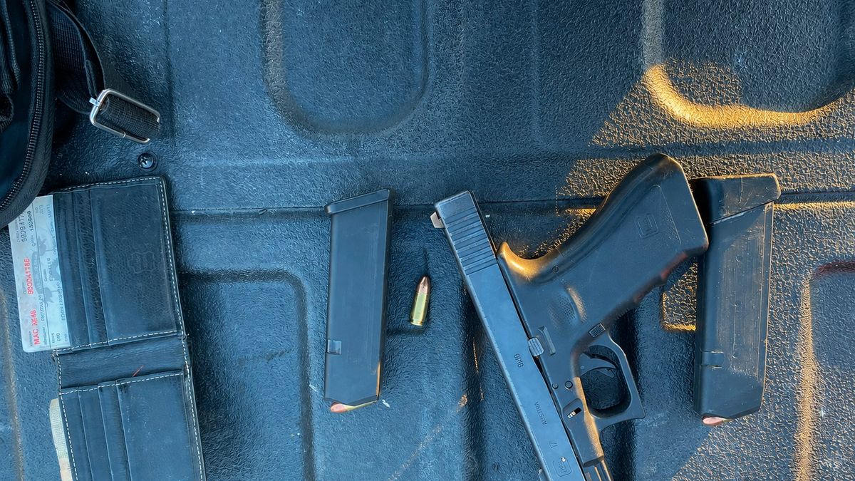 Cuatro detenidos y armas incautadas en dos operativos policiales en Montevideo