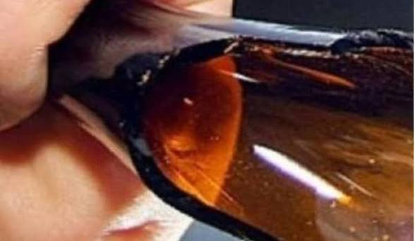 Minor de 17 ani arestat preventiv la Arad după ce a lovit o victimă cu o sticlă de bere