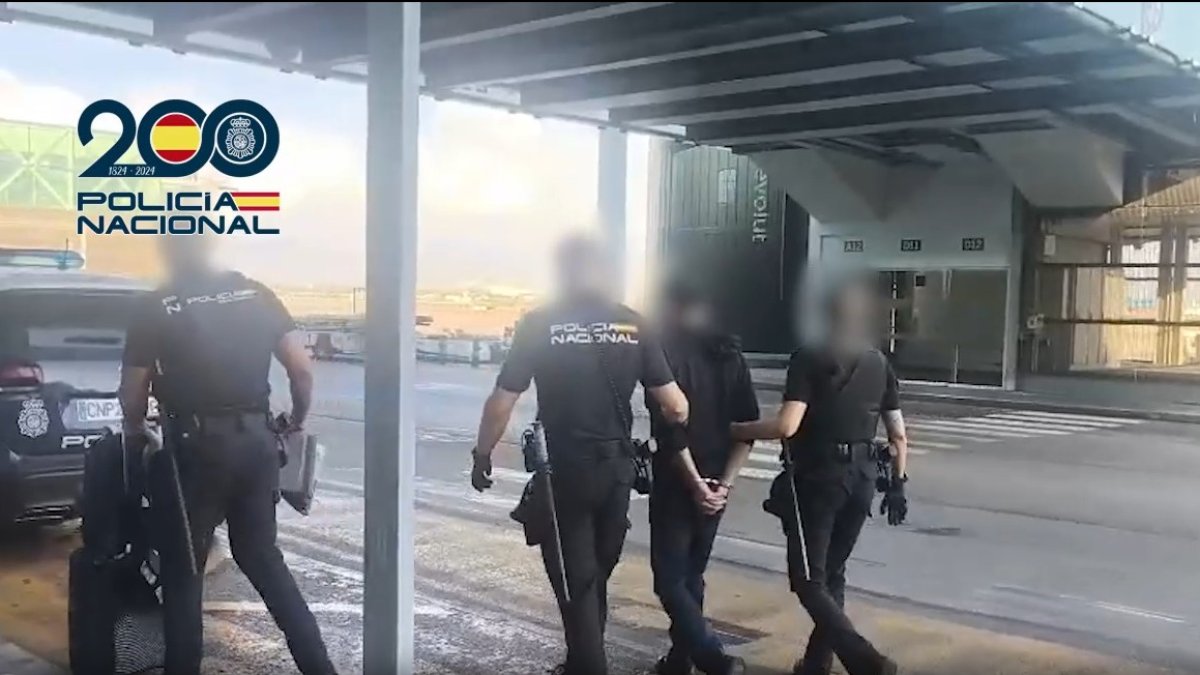 Detenido en el aeropuerto de El Prat con más de 31 kilos de cocaína ocultos en maletas