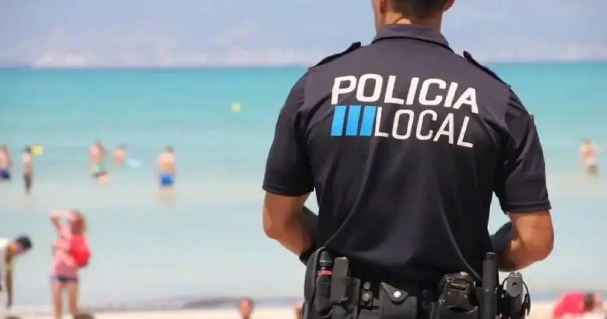 Detenido en el Arenal un vendedor ambulante por vender cannabis a un turista