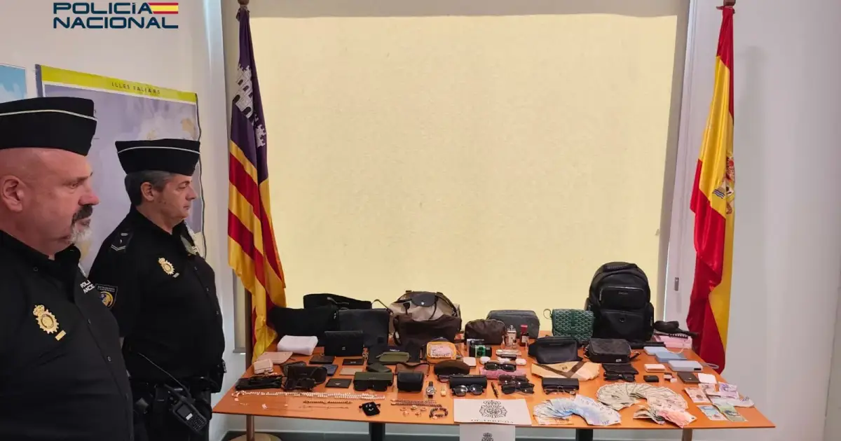 Tres carteristas detenidos en Mallorca con botín de 35.000 euros tras robar a turistas