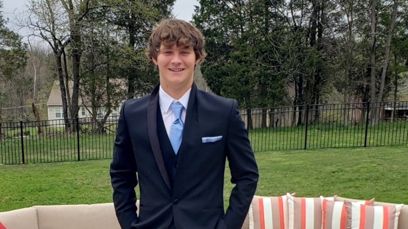 College baseball player shot dead by police after knocking on wrong door in Pennsylvania