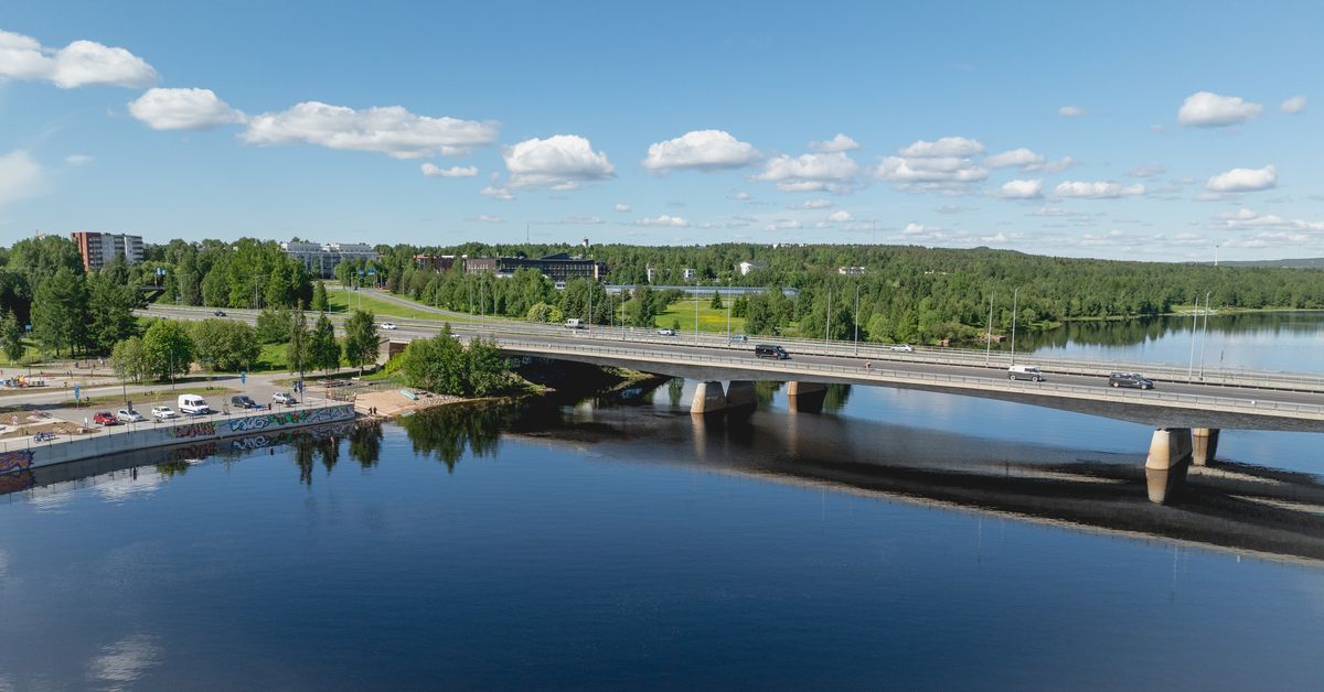 Sillalta viskottu tölkki osui soutajaa kalloon Rovaniemellä – poliisi tutkii
