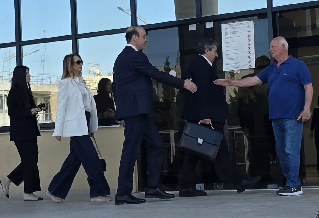 Νέα αναβολή στη δίκη βιασμού του πρώην δημάρχου Πάφου