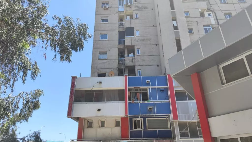 Θάνατος μετανάστη από πτώση μπαλκονιού στη Λάρνακα