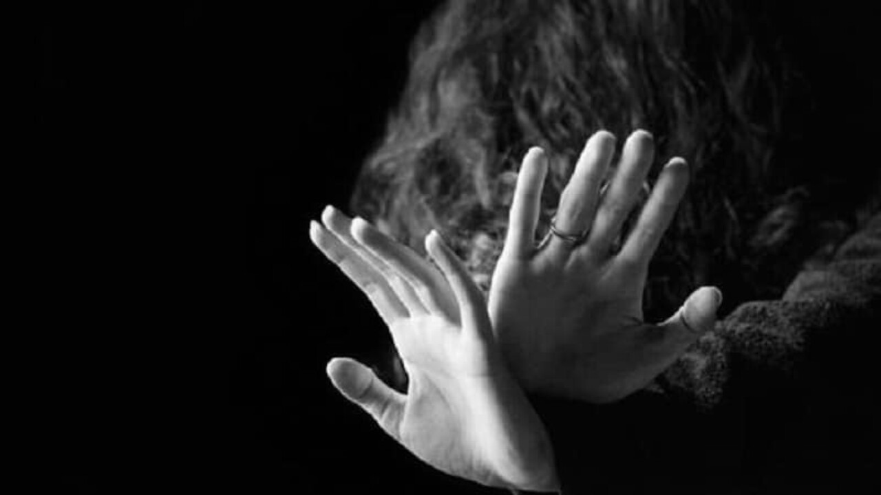 Marito cinese uccide moglie a coltellate a San Giovanni al Natisone: arresto convalidato