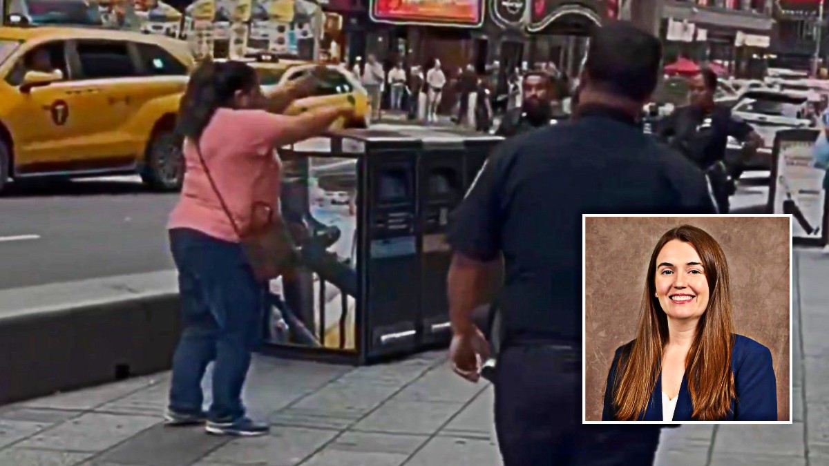 Accoltellamento a Times Square: una donna uccide una vicepresidente di Bank of America