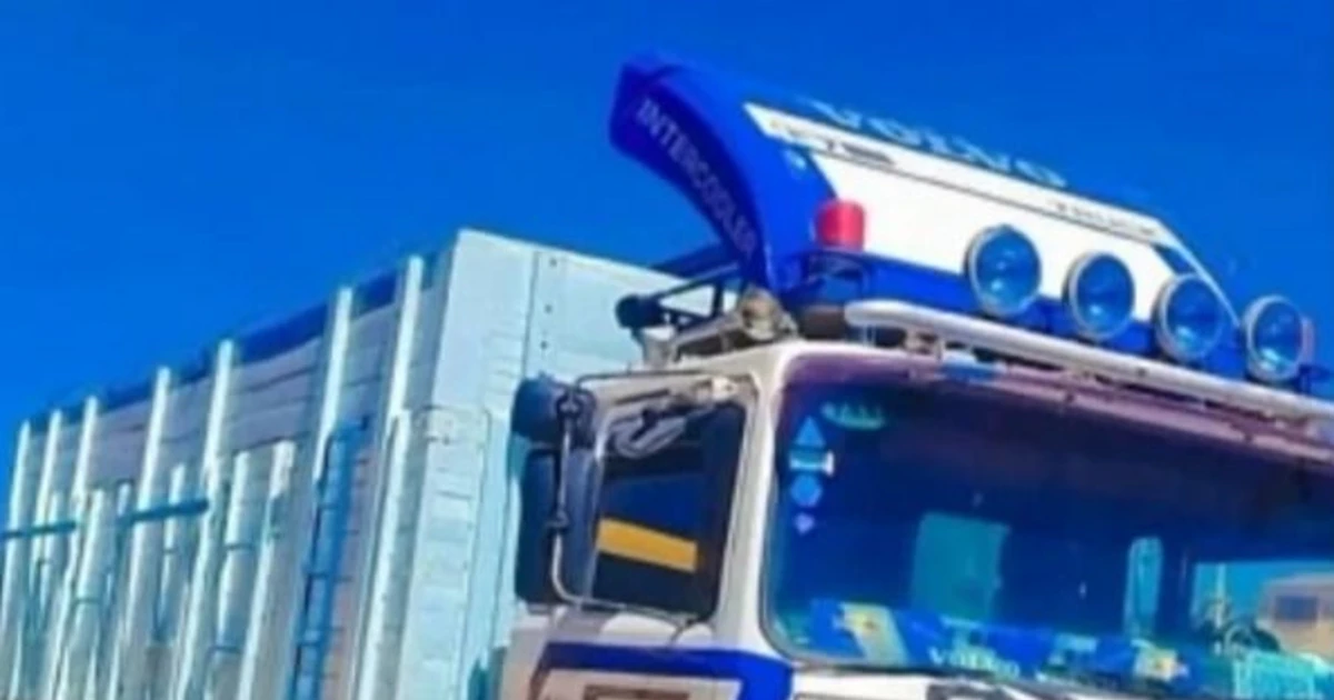 Camión robado en Confital recuperado en Arque: cuatro falsos policías ataron al conductor
