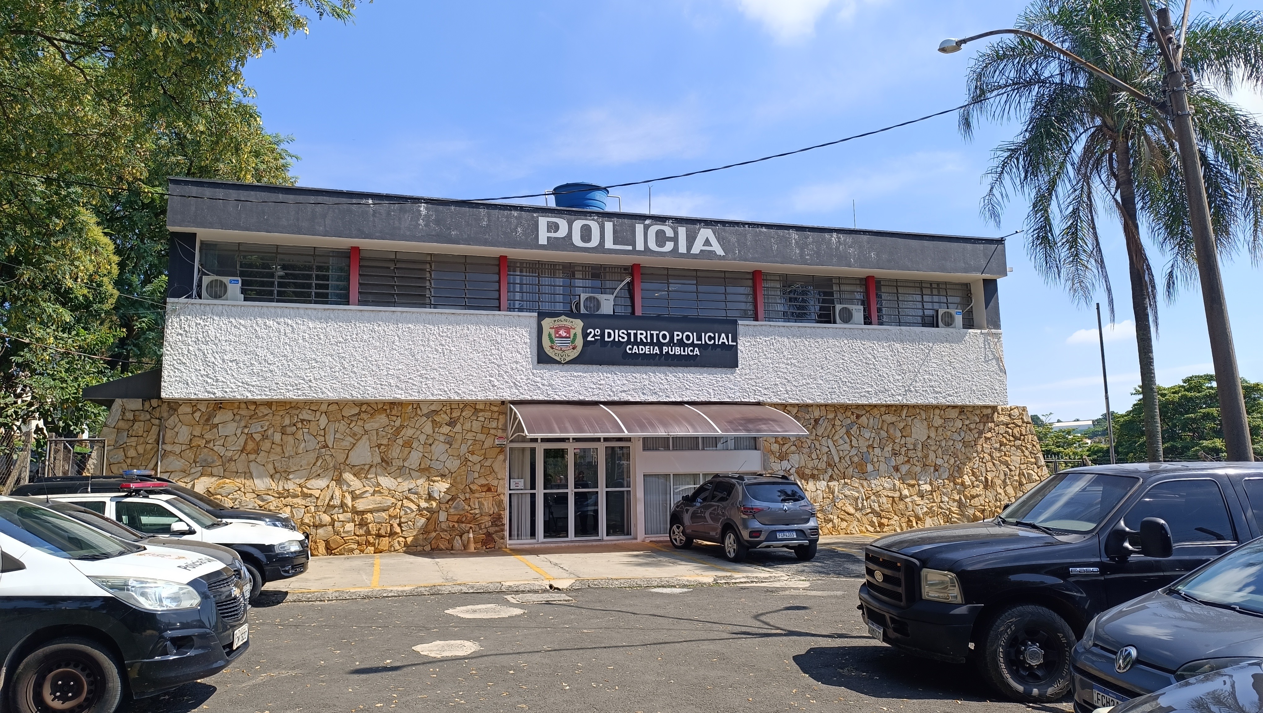 Dois suspeitos mortos a tiros após abordagem policial em Campinas (SP)
