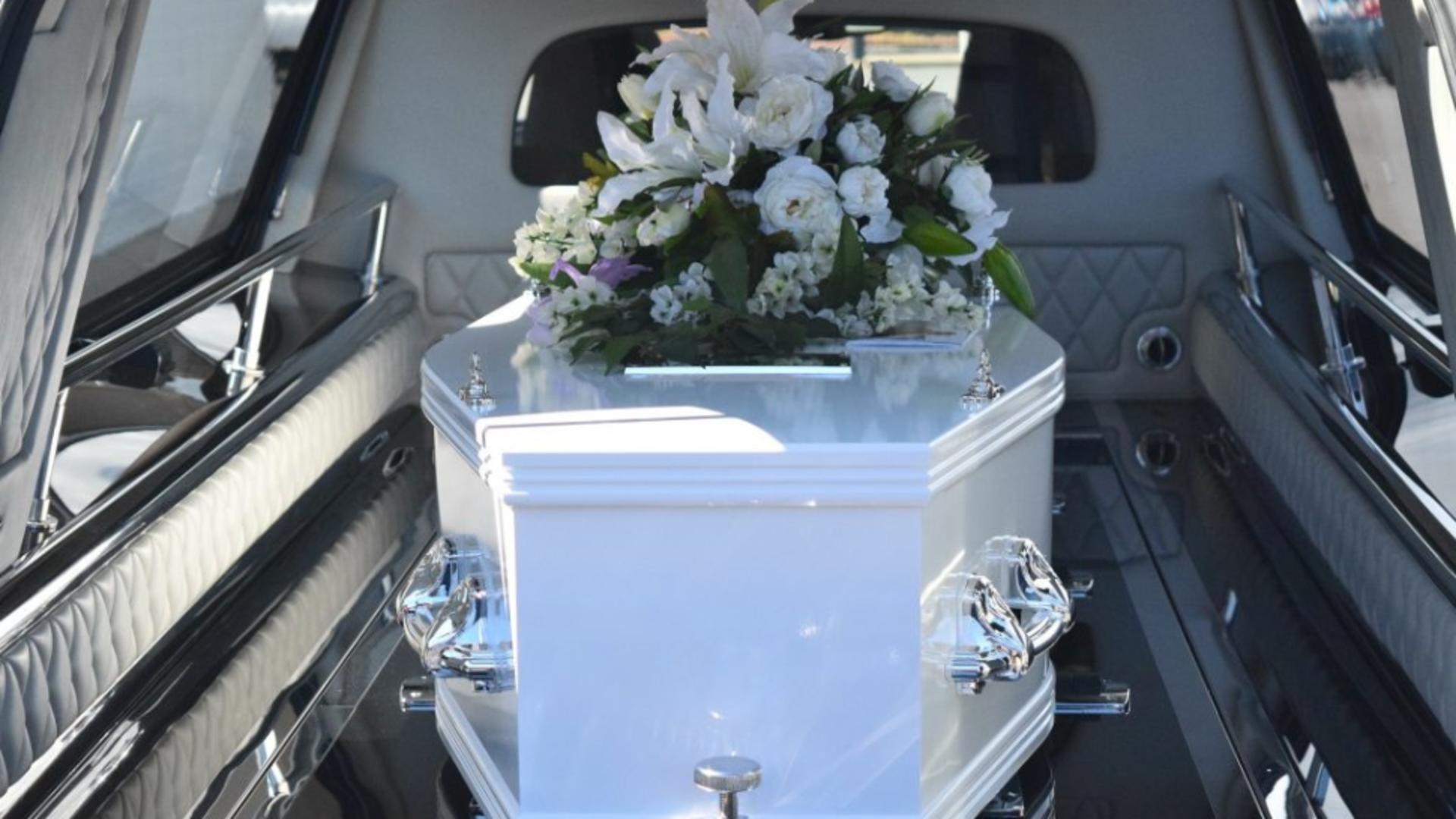 Evaziune de aproape jumătate de milion de lei la firme de pompe funebre din Timiș