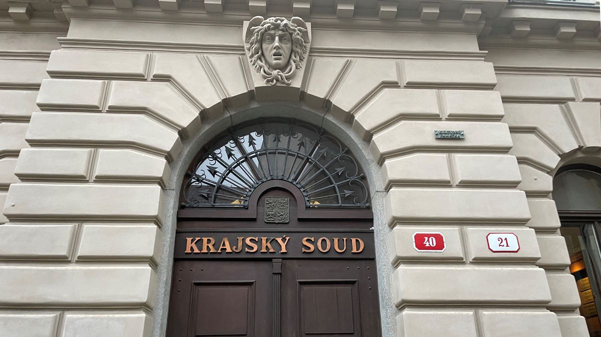 Dva muži dostali čtyři roky vězení za sex s nezletilými a dodávání drog