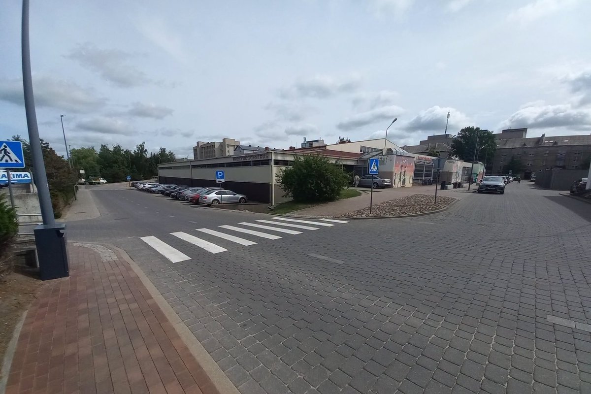 Marijampolėje pėsčiųjų perėjoje sužalotas vaikinas – ieškomas pasišalinęs automobilio vairuotojas