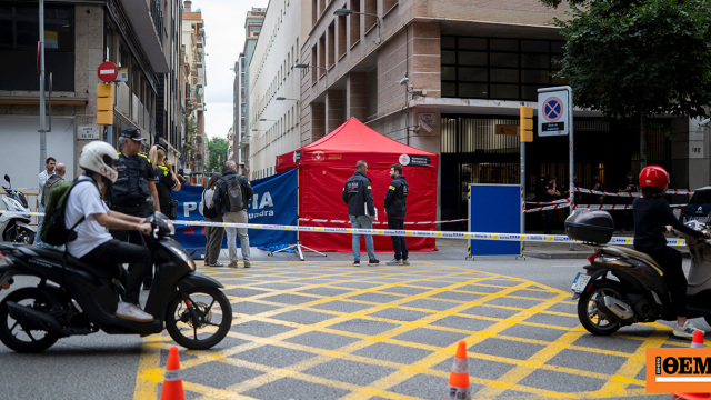 Barcelona: Hombre asesinado frente a una comisaría durante la visita del Papa León XIV