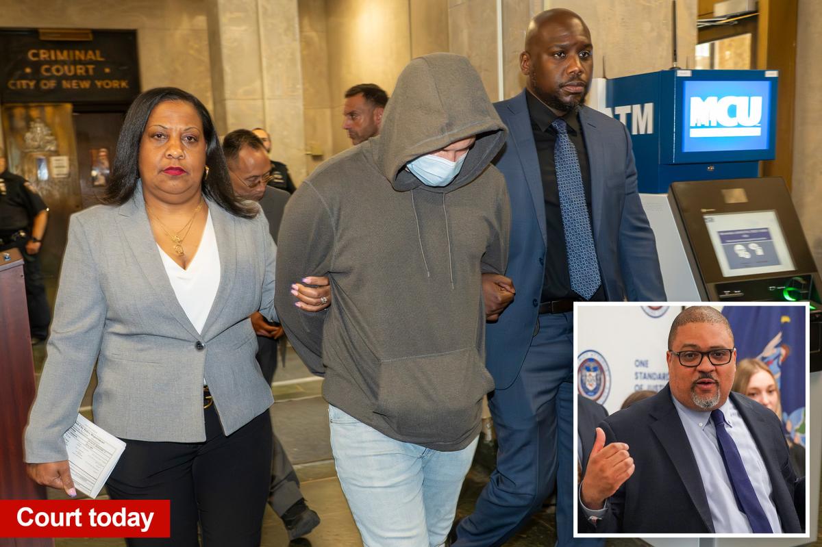 Ex-NYPD Officer Sentenced to Probation for Abusing Position to Target Women