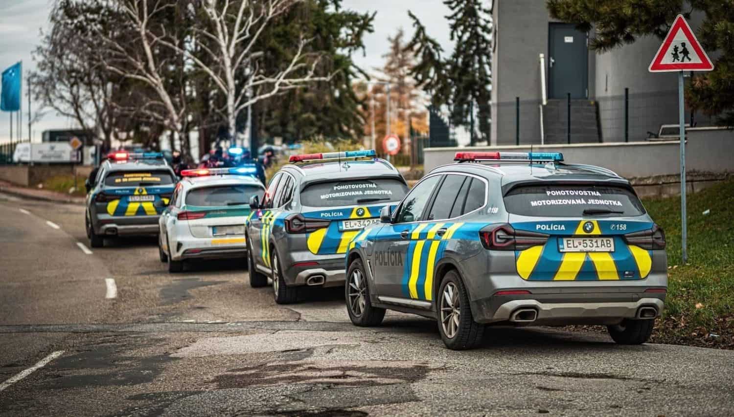 Pri akcii Kuriér v Bratislave obvinili štyroch ľudí, zaistili metamfetamín a peniaze