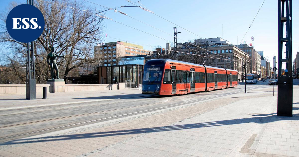 Henkilö työnnettiin ratikan alle Tampereen keskustassa – poliisi tutkii henkirikoksen yrityksenä