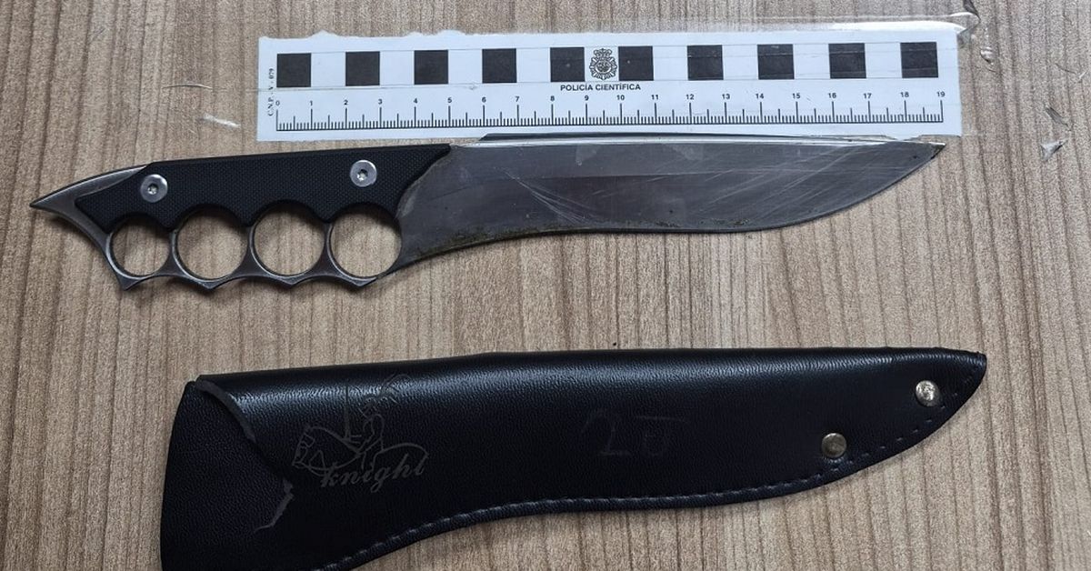 Detenido en Ceuta un hombre encapuchado que perseguía a una mujer con una navaja de 26 cm