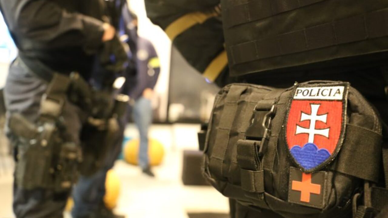 Štyria zadržaní pri protidrogovej razii na západe Slovenska
