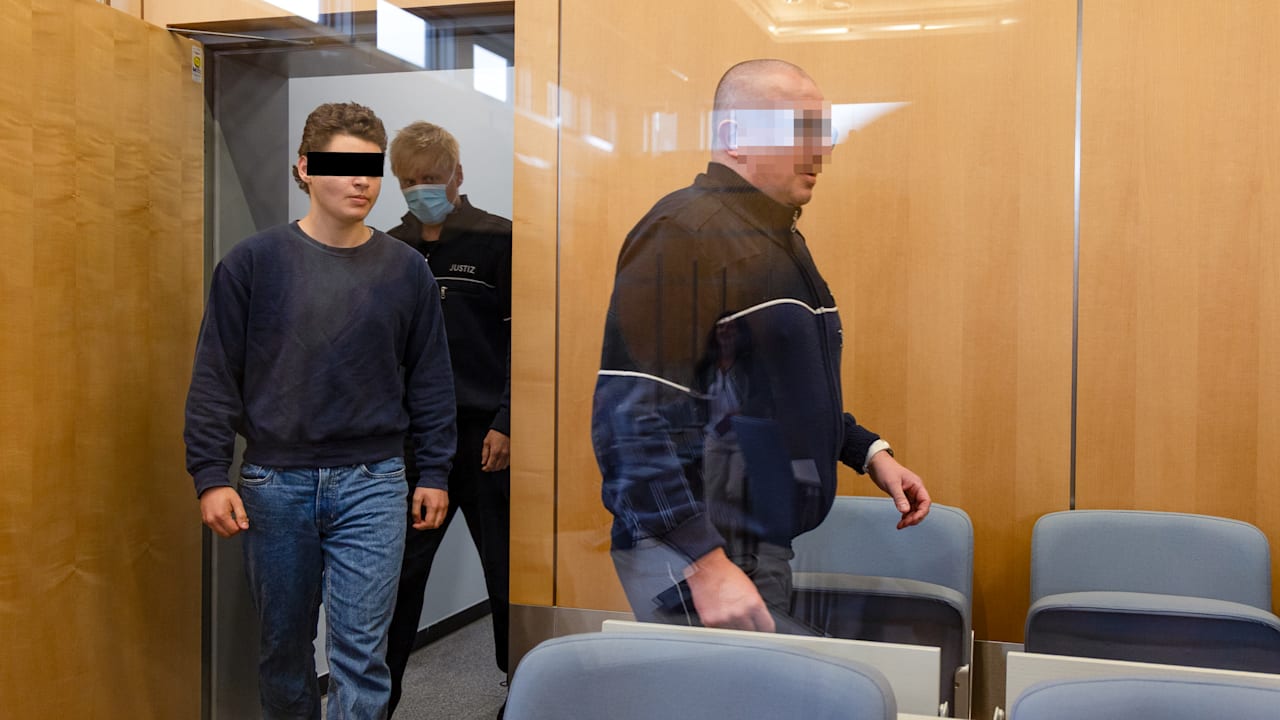 Düsseldorf: Prozess gegen jugendlichen Messerangreifer