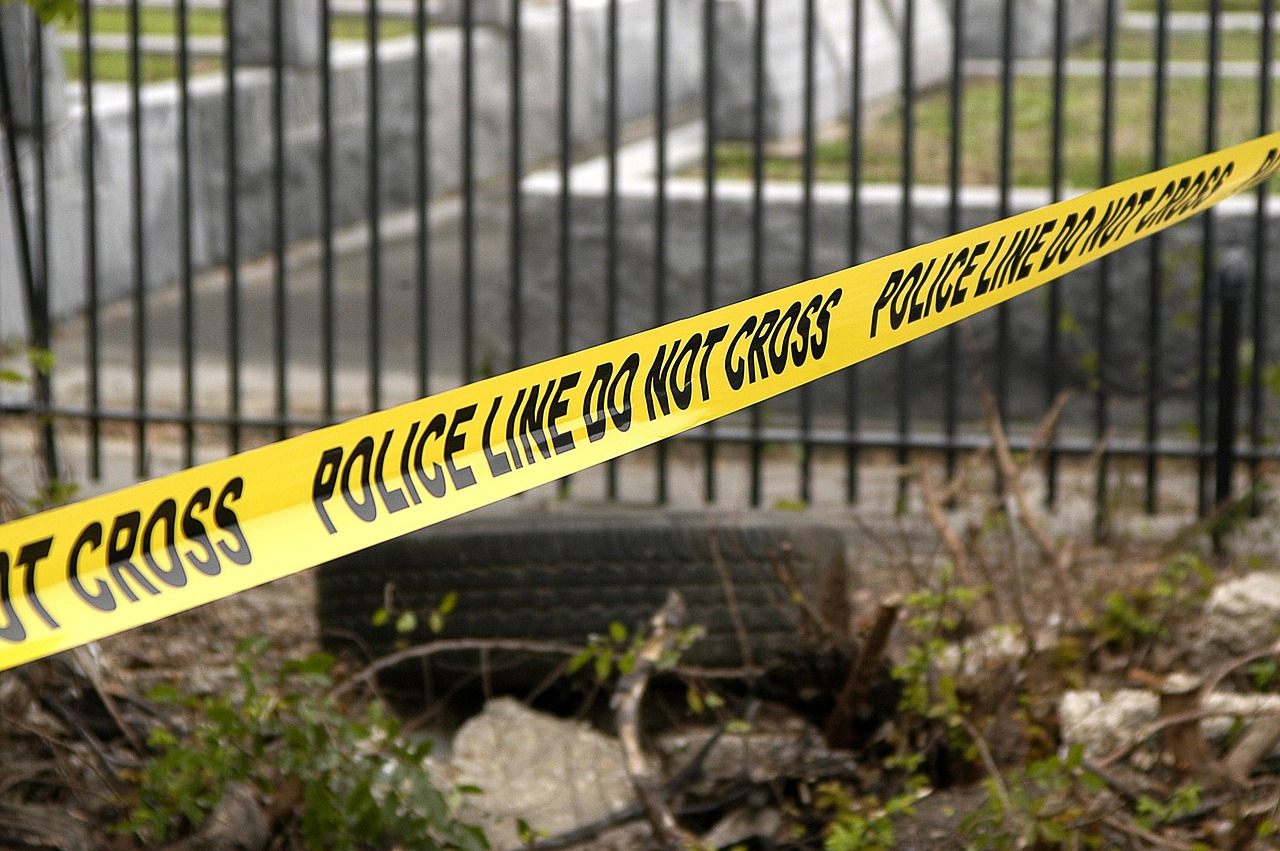 Former Louisville police officer indicted for shooting unarmed naked man