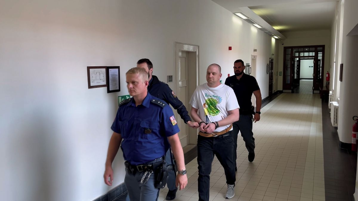 Útočník z Radotína, který pobodal cizince, si odpyká 15 let. Soud potvrdil rasový motiv