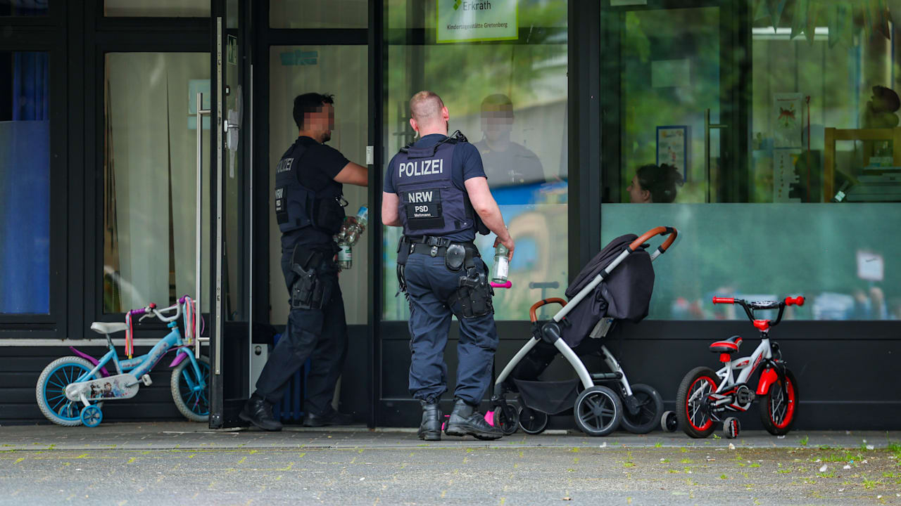 Bewaffneter Mann vor Kita in Erkrath erschossen – Polizei gibt Schuss ab