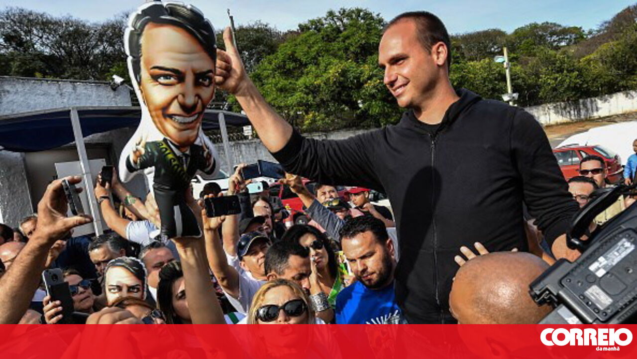 Eduardo Bolsonaro condenado a quatro anos de prisão por coação a juízes do STF