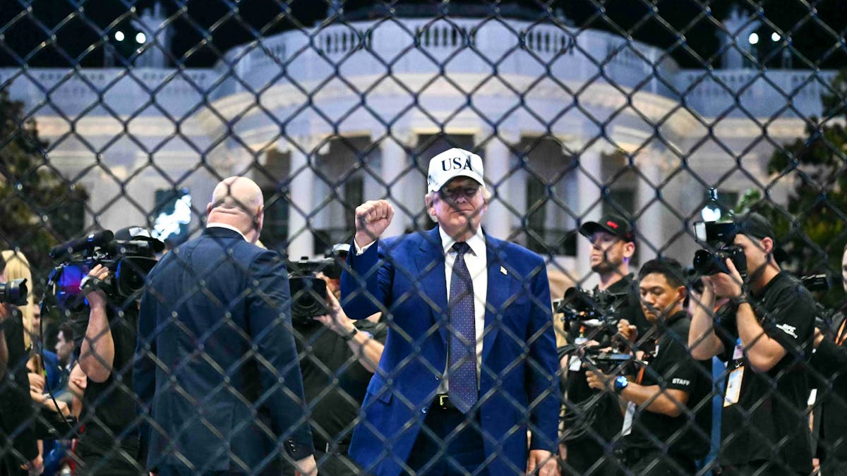 Fünf Männer wegen geplantem Anschlag auf UFC-Event an Trumps Geburtstag angeklagt