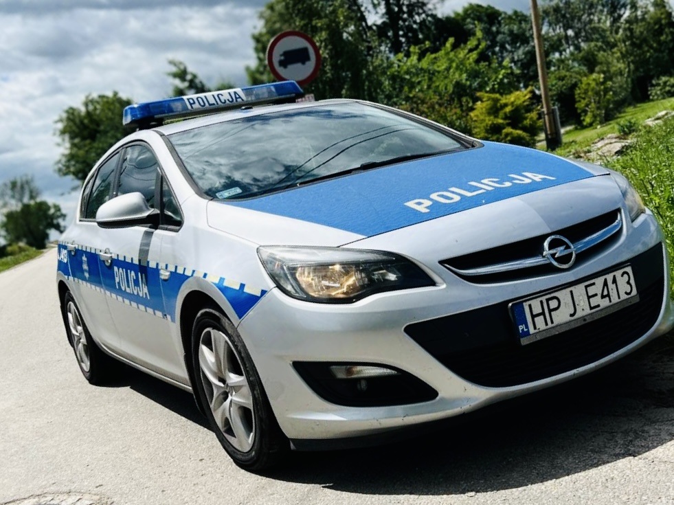Kierowca renault z amfetaminą we krwi zatrzymany nocą w Wołczynie