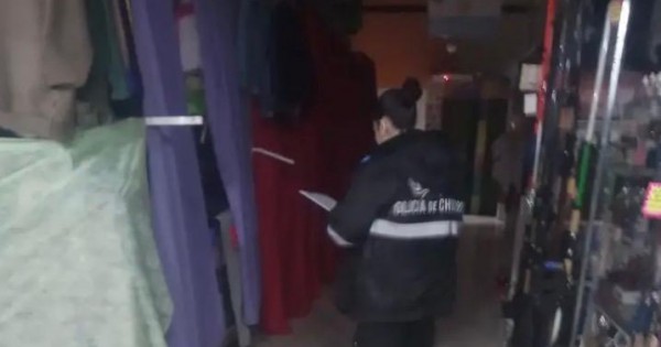 Ladrón cae del techo del Paseo Florida en Comodoro Rivadavia y es detenido